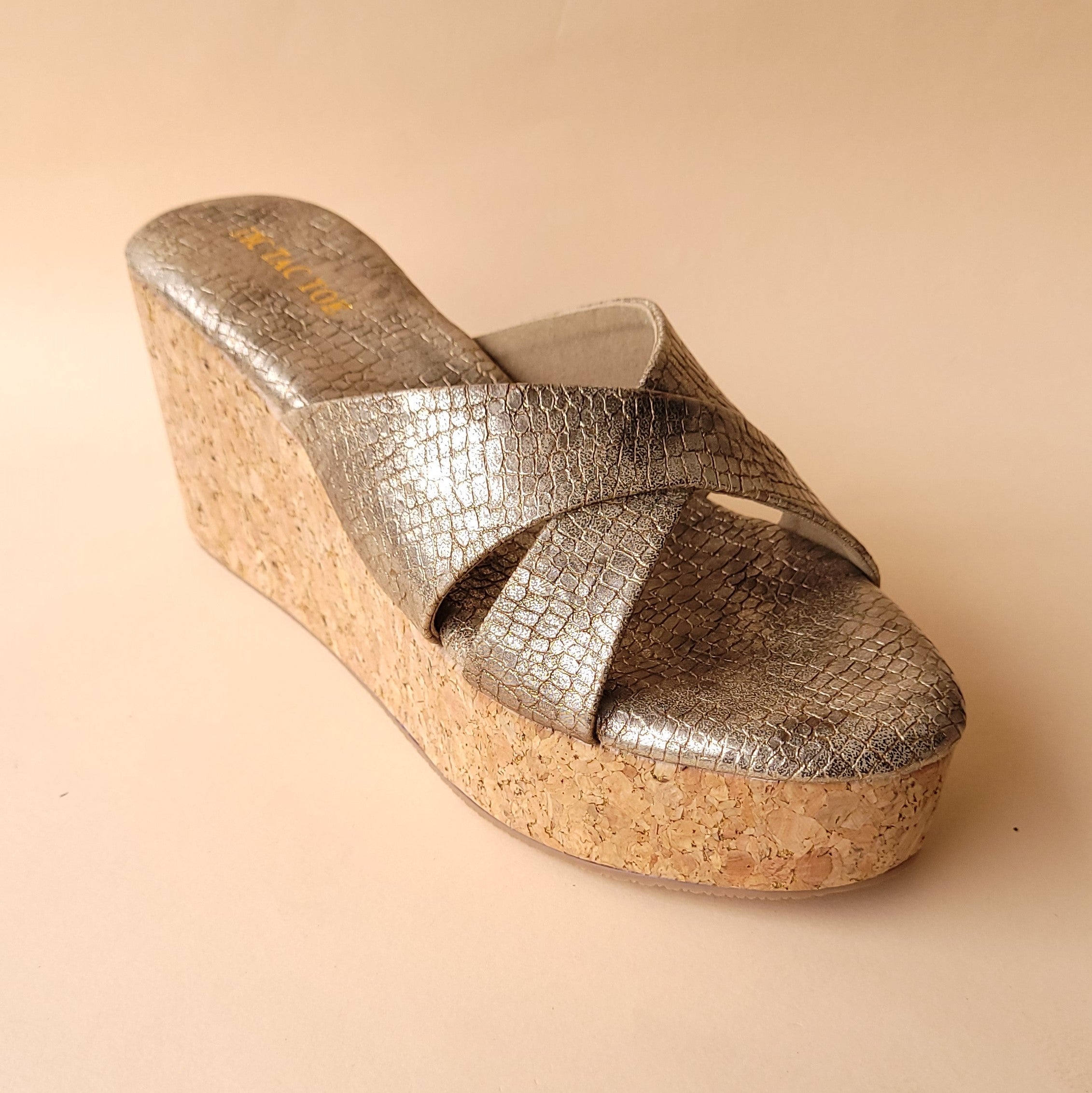 Dull Gold Textured Cross Wedge