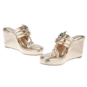 Metallic Gold Diamond Fitting Kolhapuri Wedge