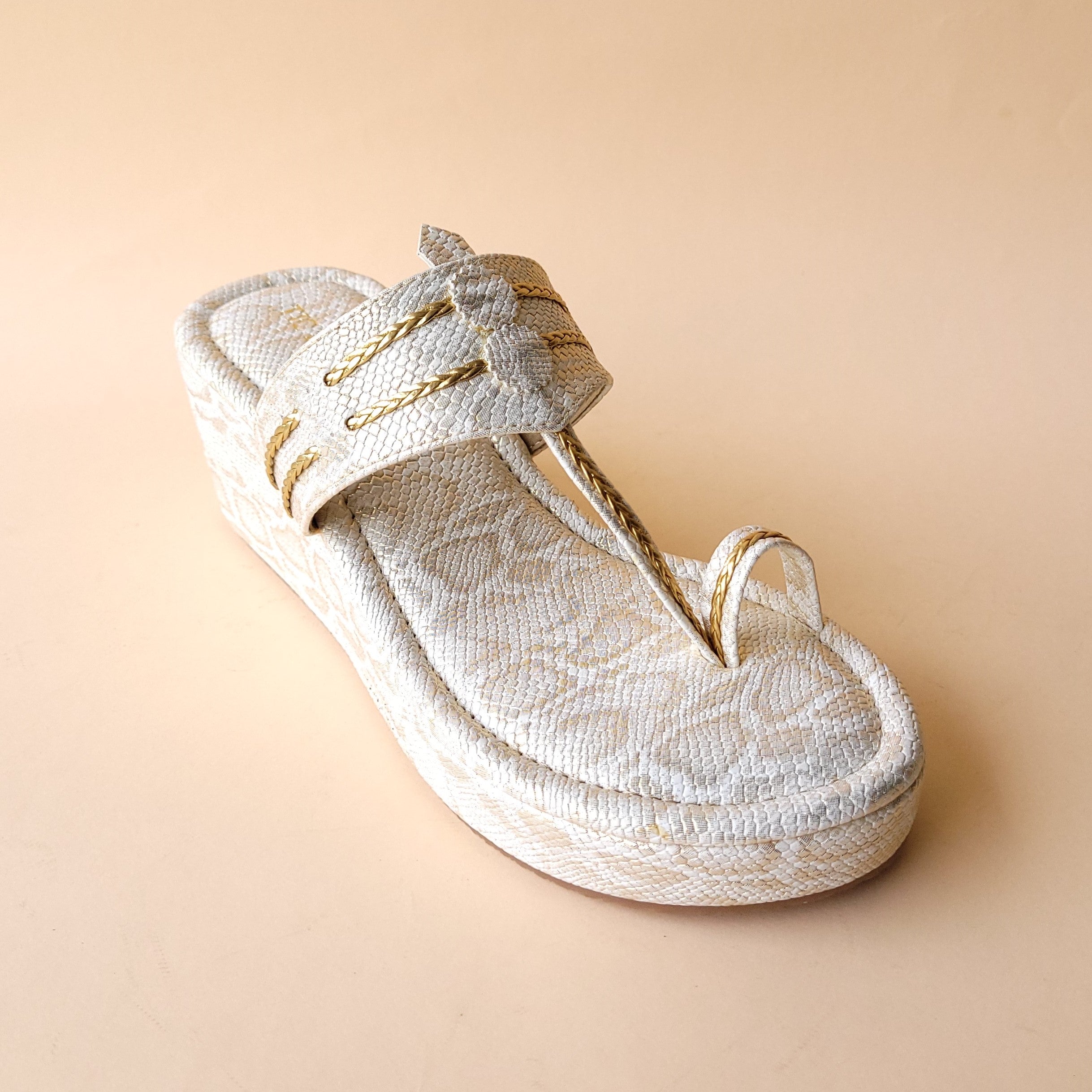 White Gold Kolhapuri Flatform