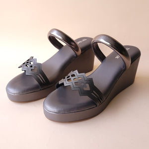 Gun Metal Laser Cut 2 Strap Wedge